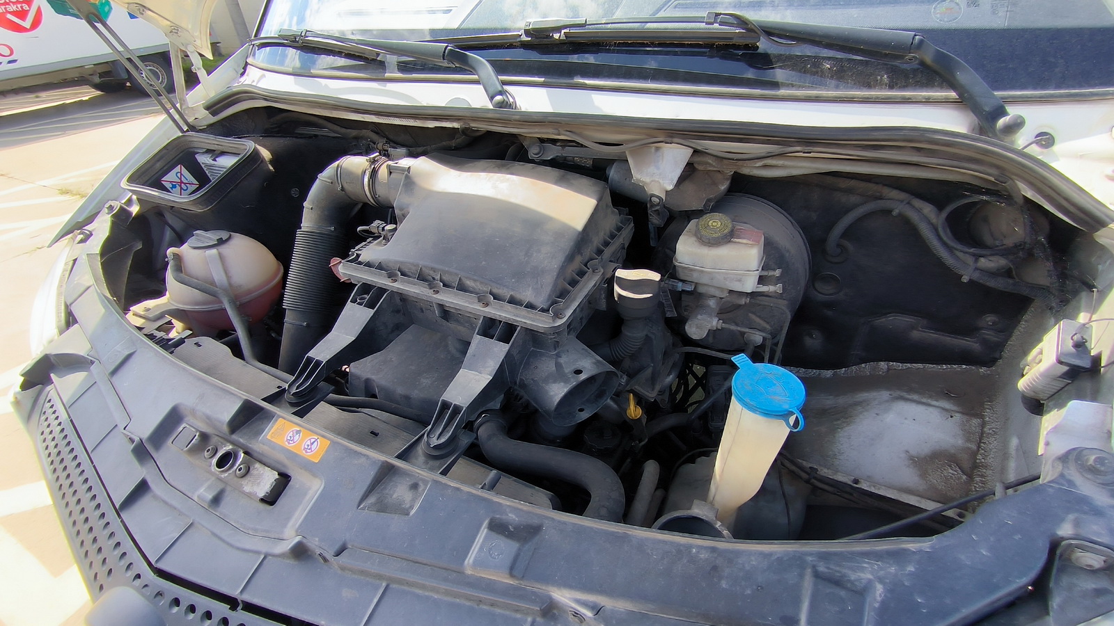 Hűtős kisteherautó 13