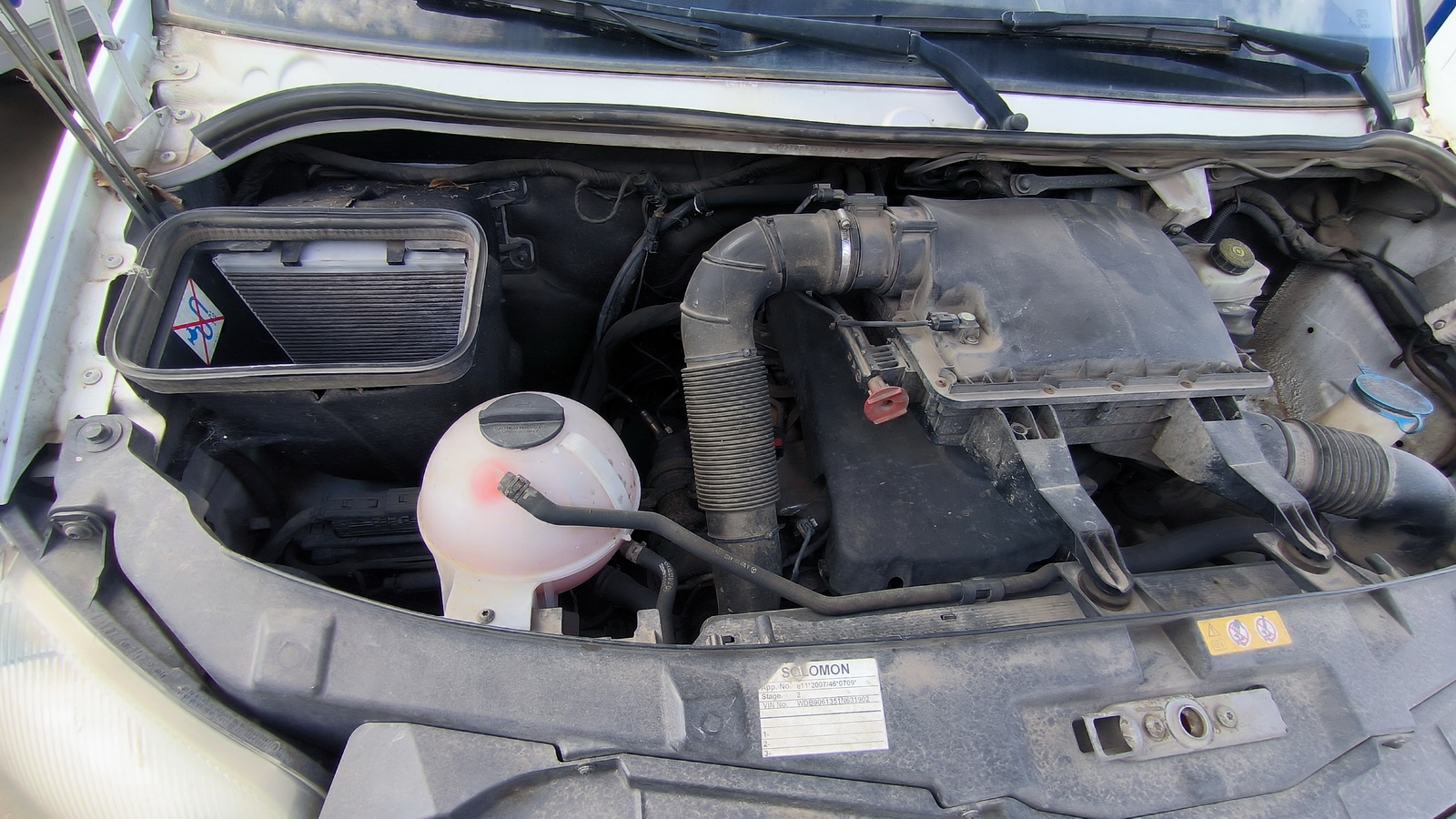 Hűtős kisteherautó 15