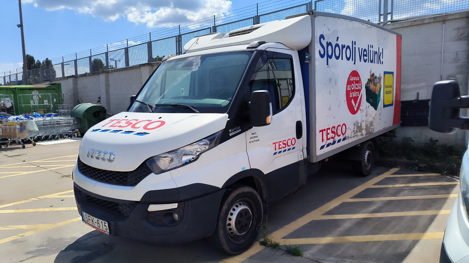Hűtős kisteherautó 3