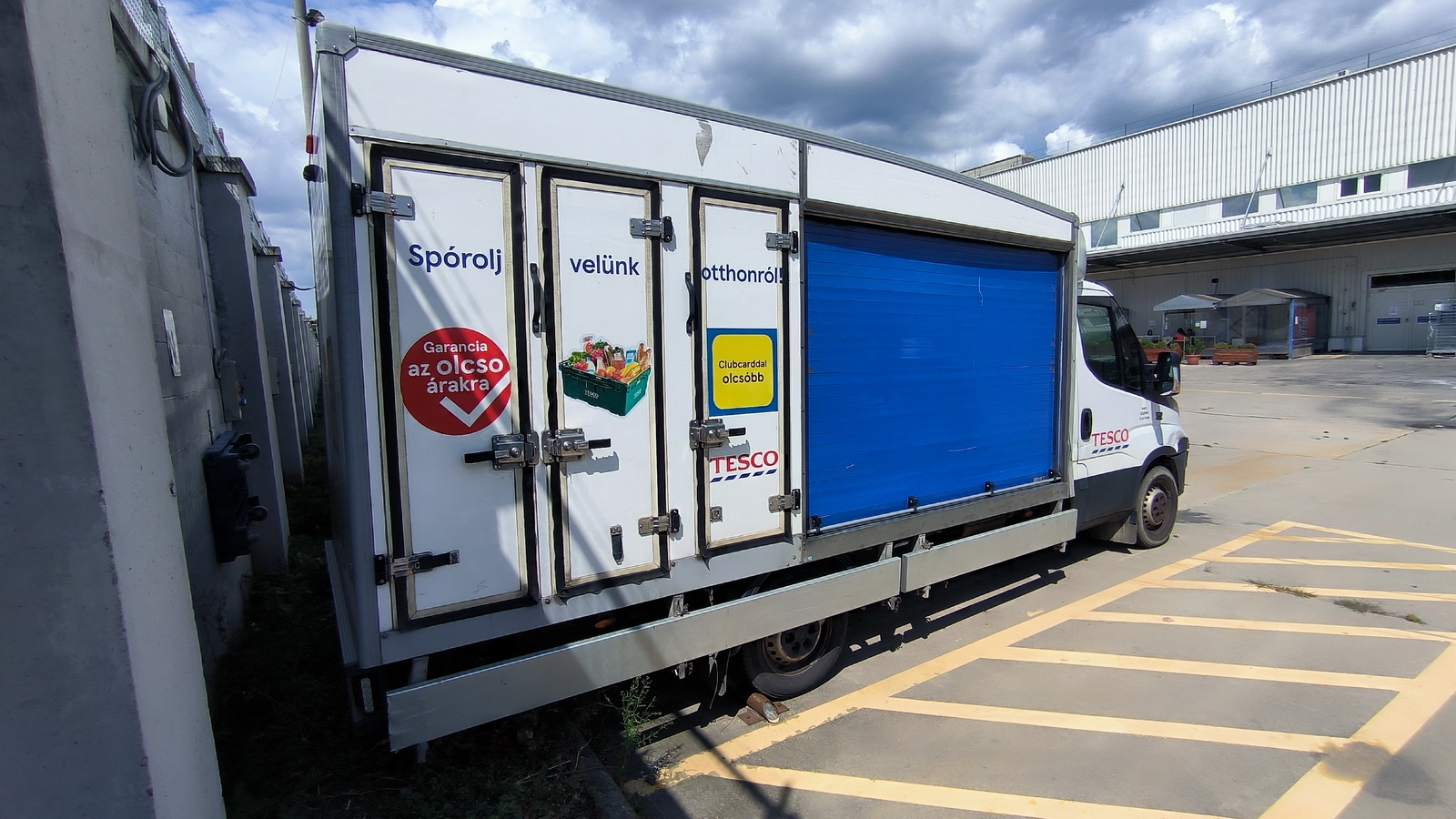 Hűtős kisteherautó 5