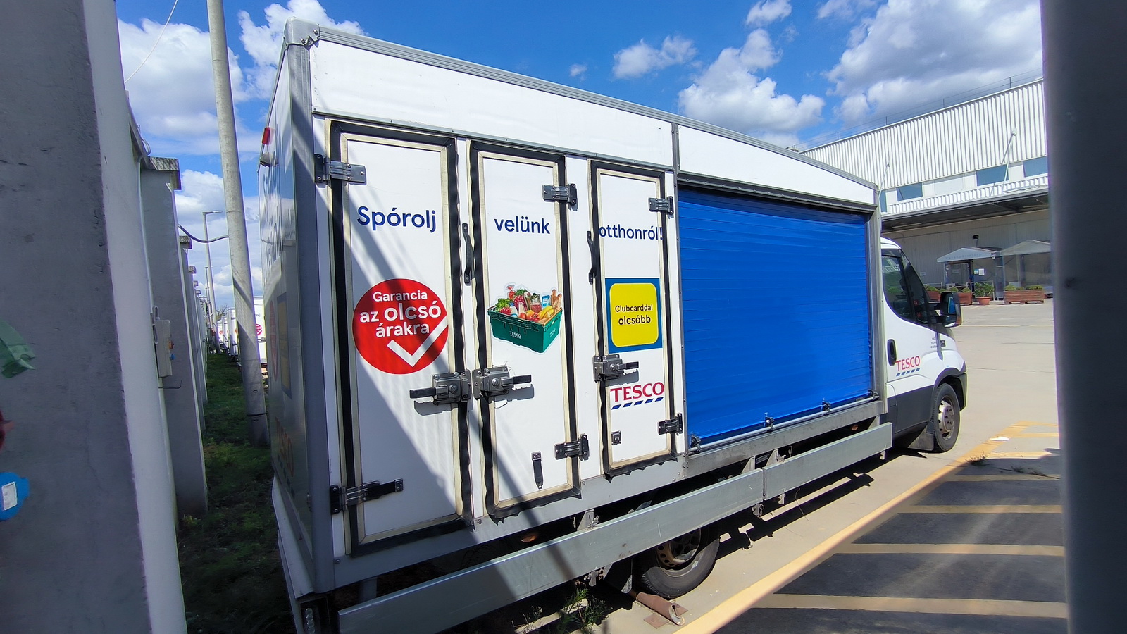 Hűtős kisteherautó 5