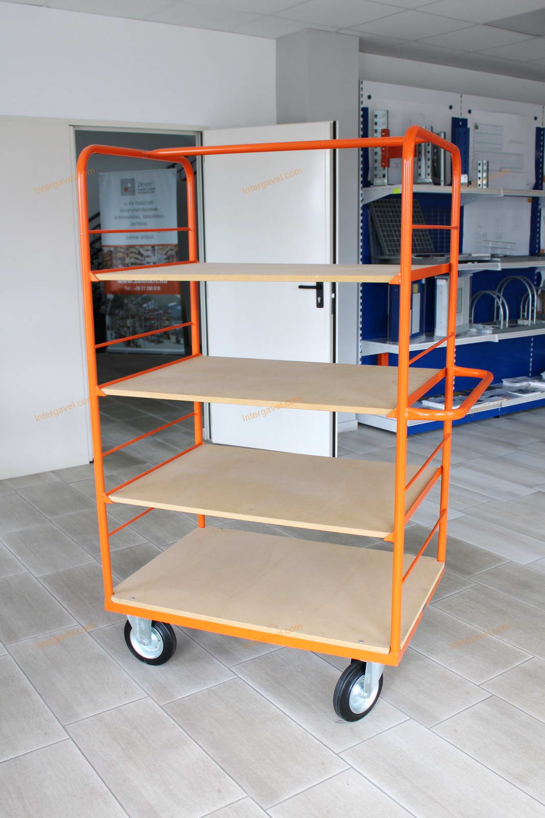 Tároló-szállító kocsi 1