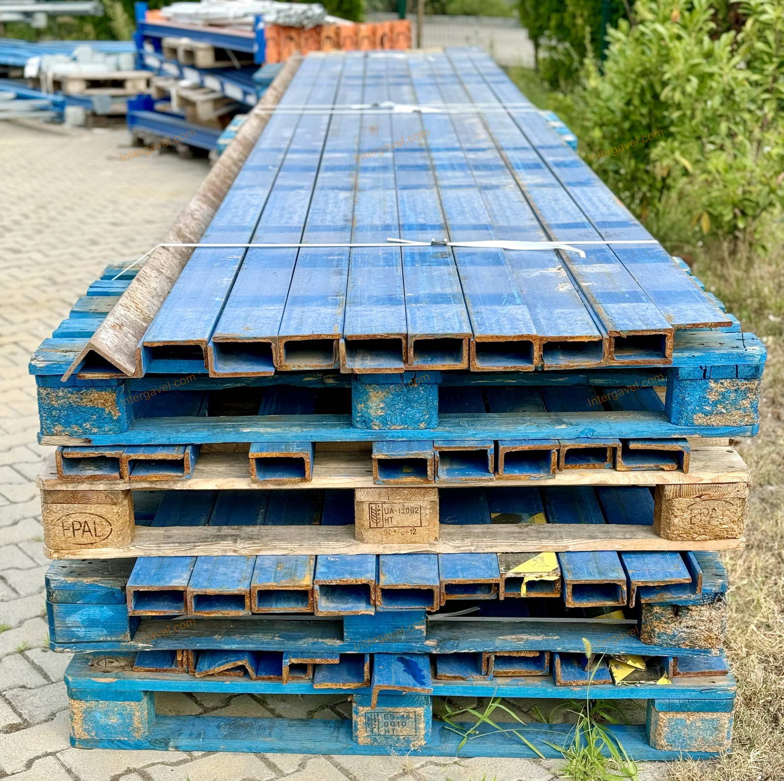 Bontott szögvas (targonca vezető) 2