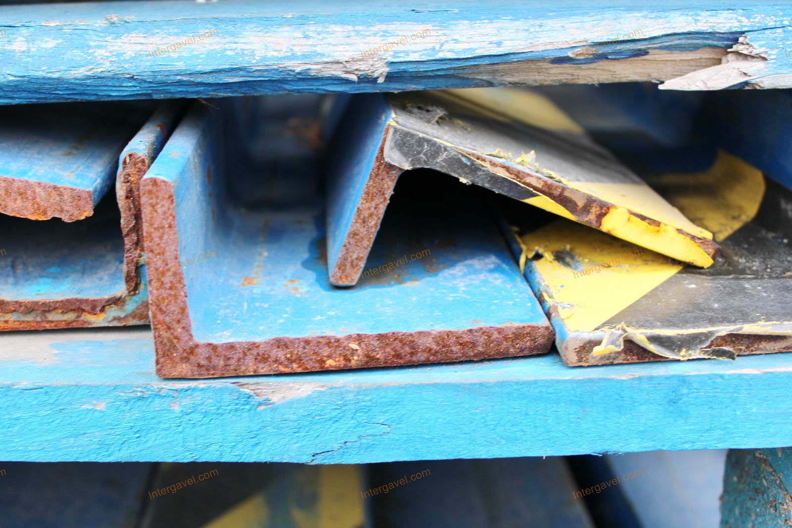 Bontott szögvas (targonca vezető) 7