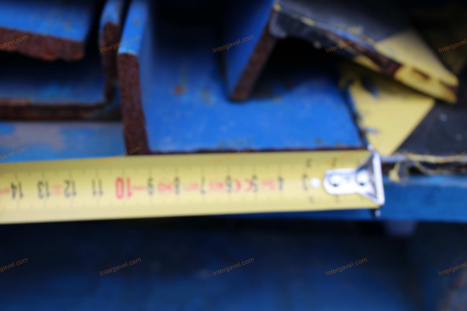 Bontott szögvas (targonca vezető) 8