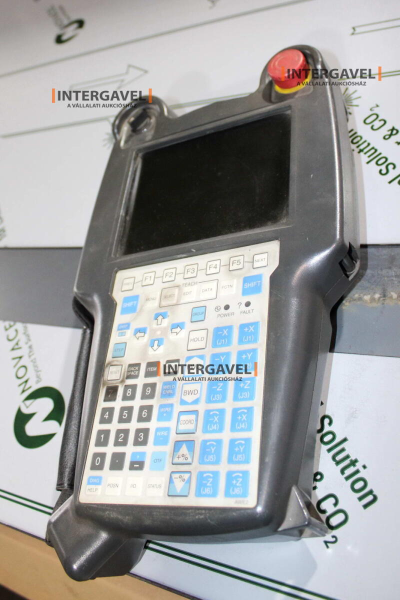 Hegesztő robot - Fanuc, ARC Mate 100iC; Fronius, TransSteel 3500 Rob 18