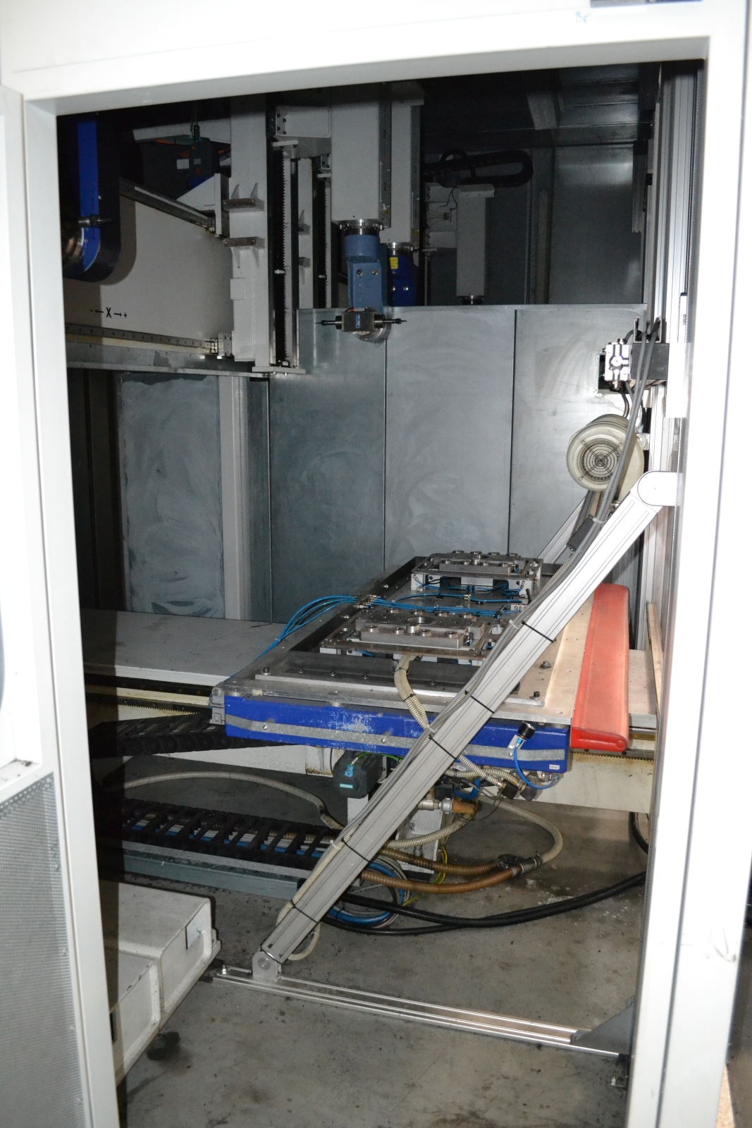 CNC - megmunkáló központ 7