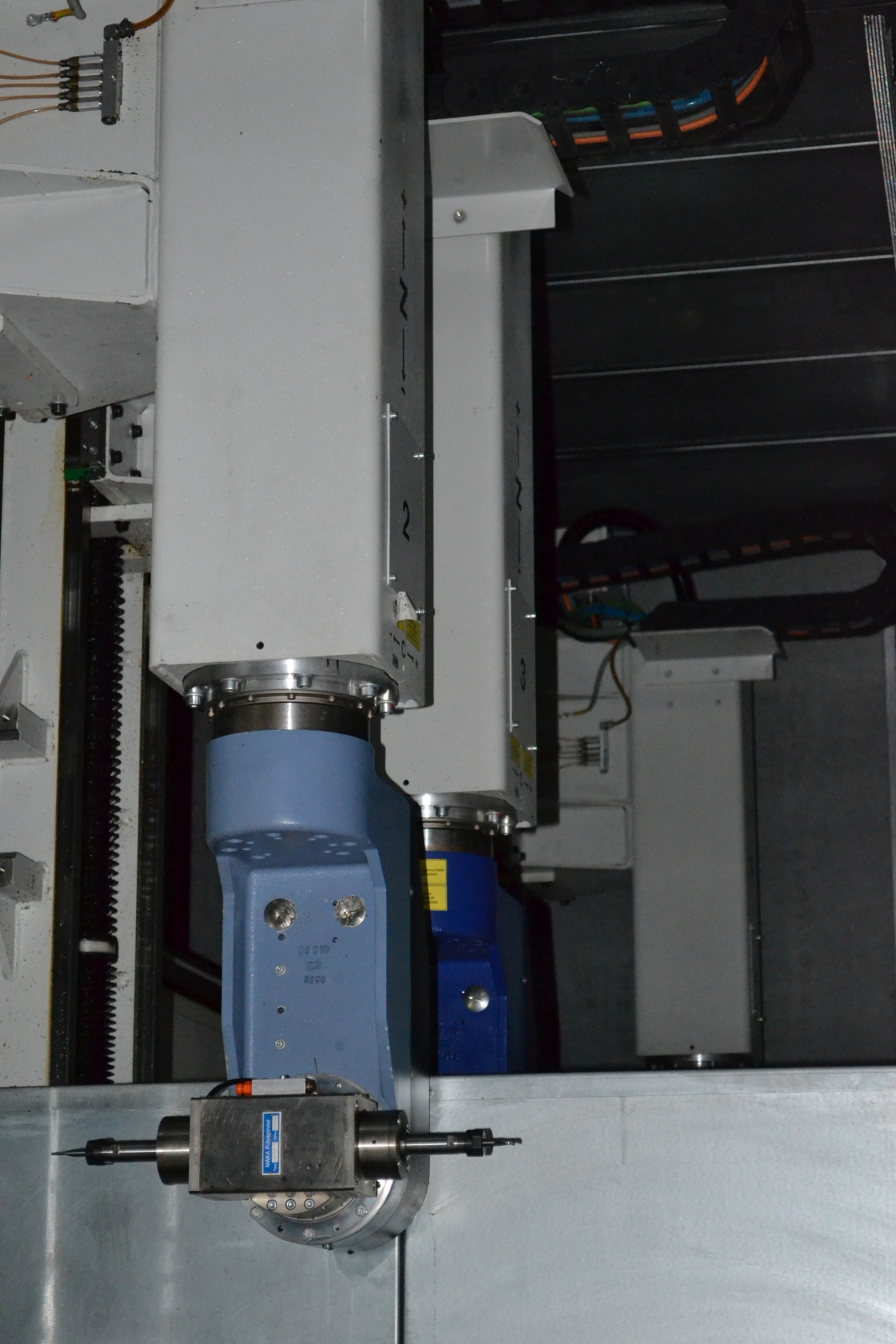 CNC - megmunkáló központ 13