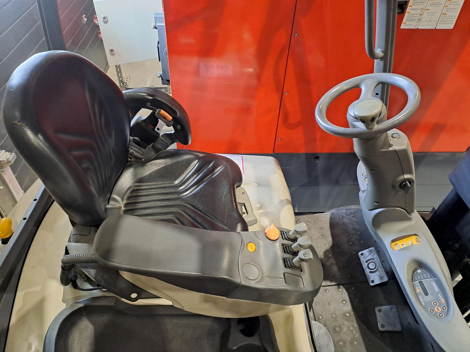 Homlokvillás targonca (elektromos) 5