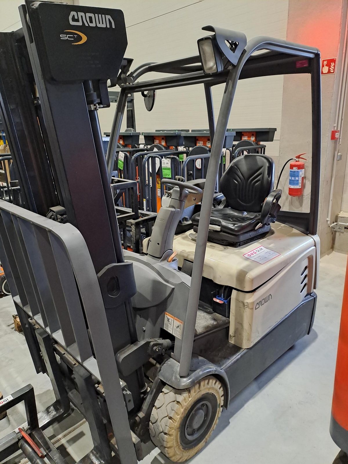 Homlokvillás targonca (elektromos) 6