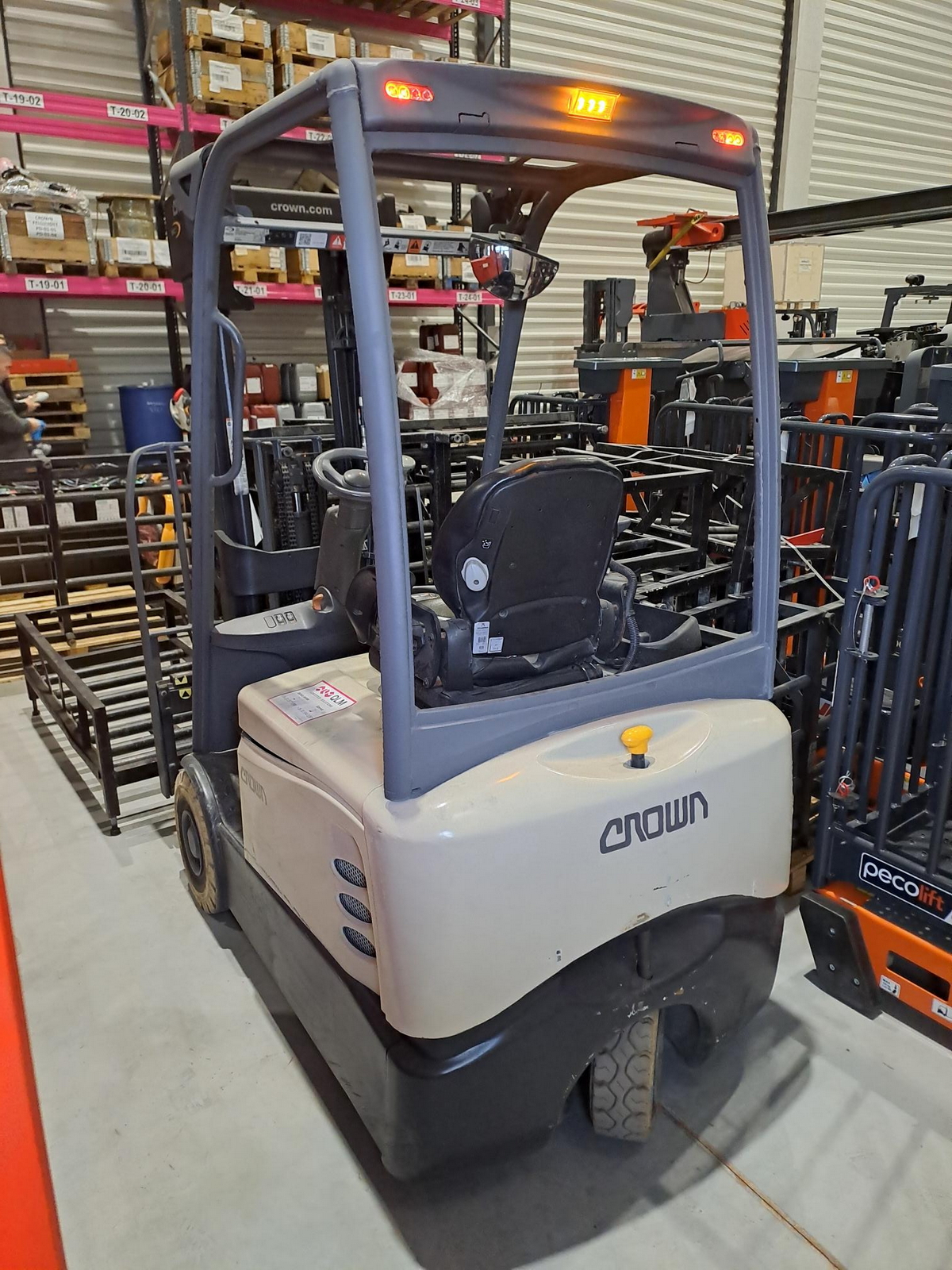 Homlokvillás targonca (elektromos) 7