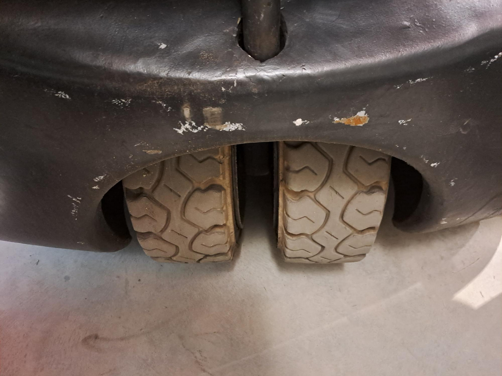 Homlokvillás targonca (elektromos) 9