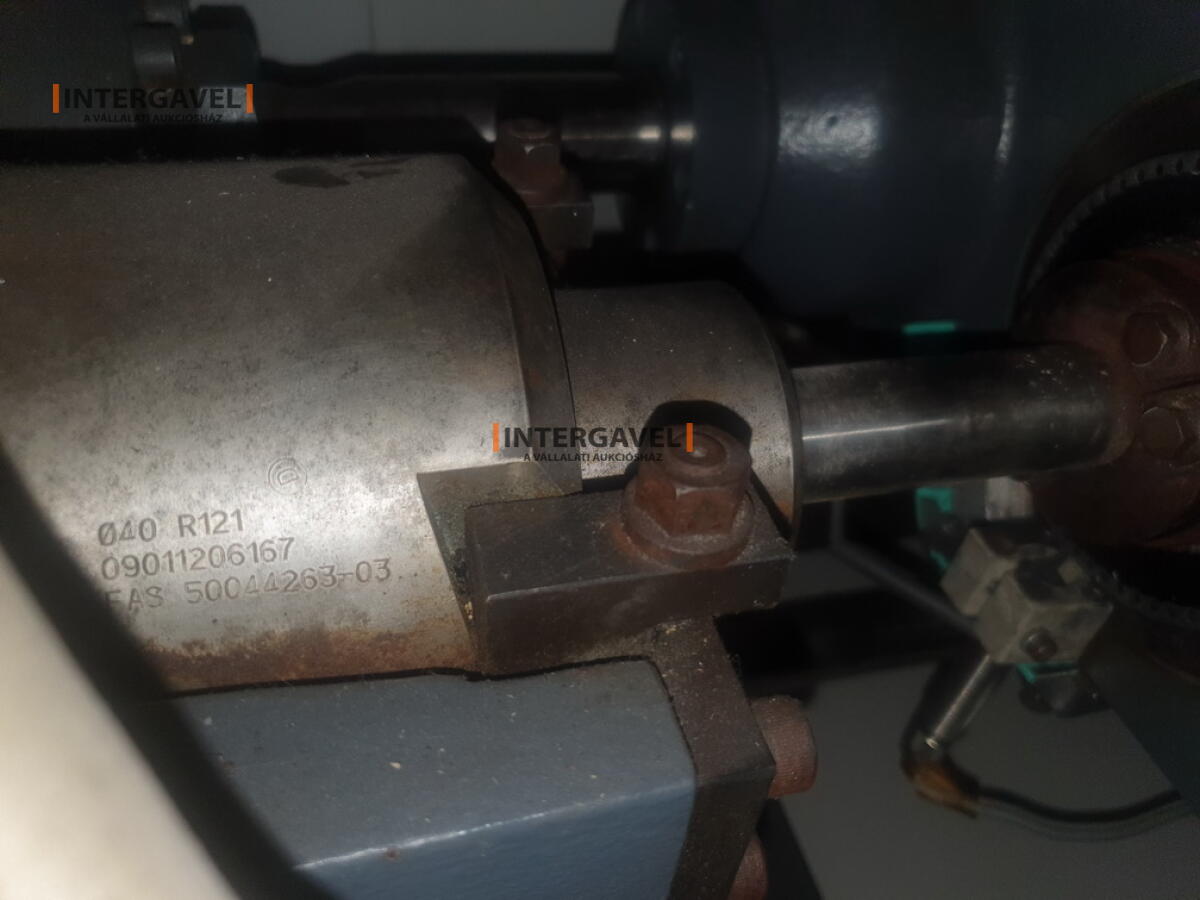 Ferromatik Milacron K-Tec 110 S (2000) fröccsöntő gép 14