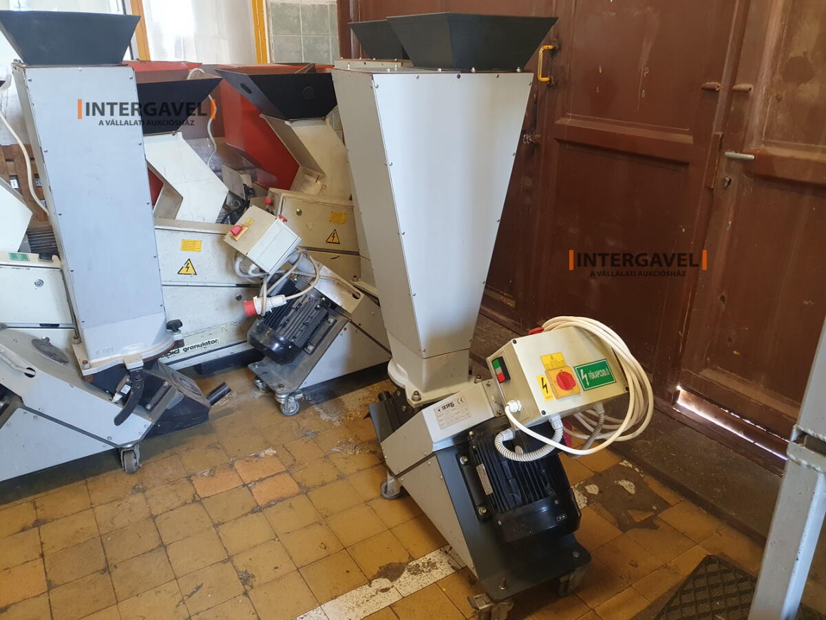 Dipre G130A7 (2007) műanyag daráló 4