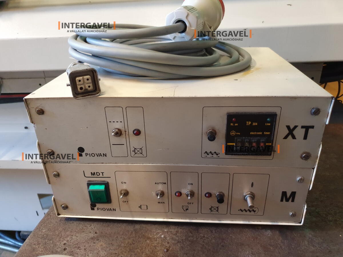 Piovan MDT Color 12 MXT színező adagoló és keverő 7