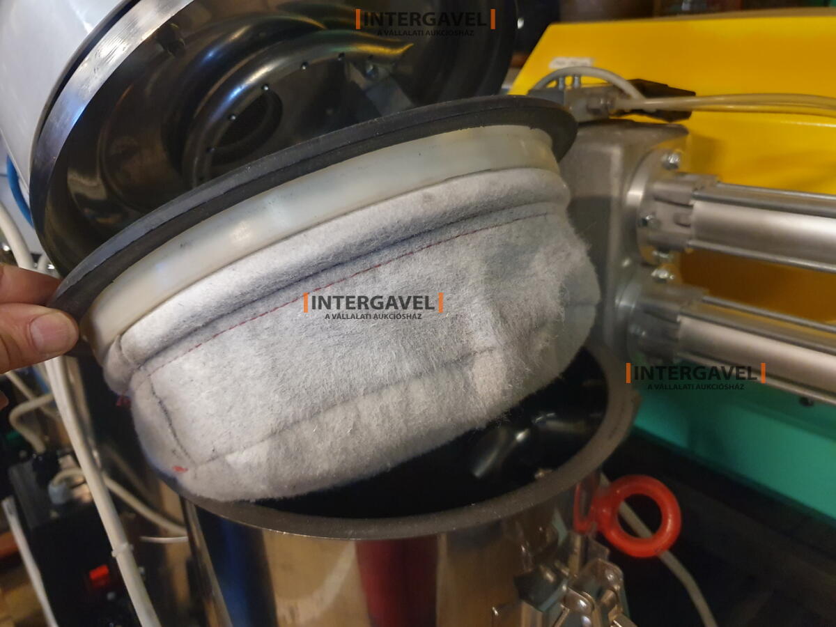 Plastic System VLM10 (2012) granulátum felszívó 2 anyaghoz 4