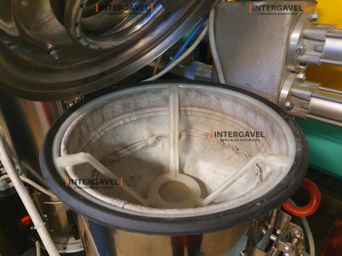 Plastic System VLM10 (2012) granulátum felszívó 2 anyaghoz 4