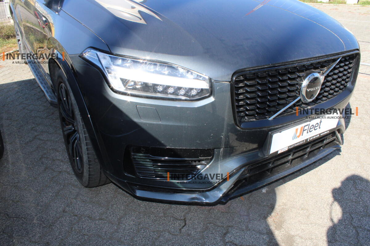 Volvo XC90 24