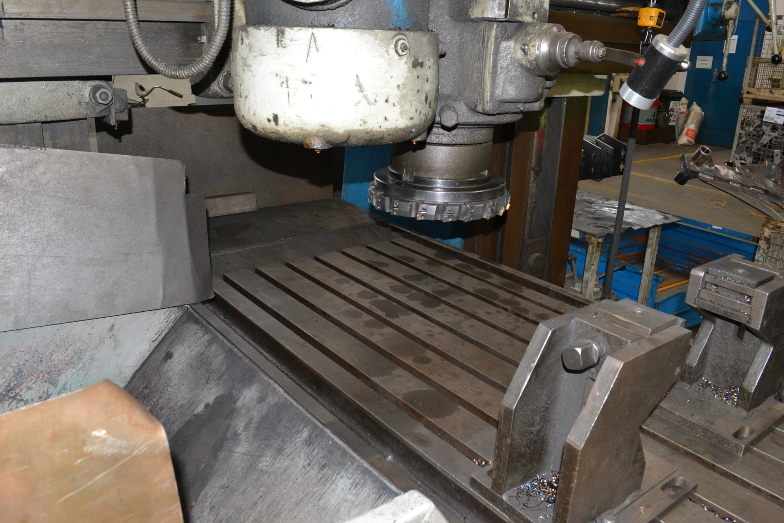 Portálmaró, Hennig 12