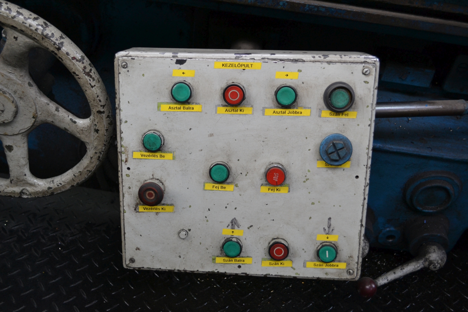 Portálmaró, Hennig 15