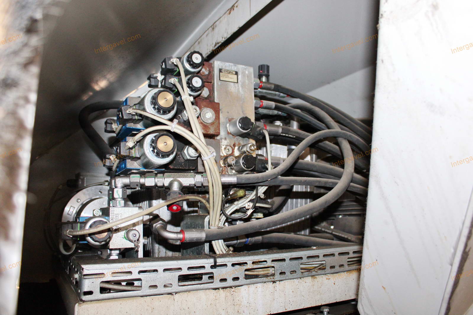 Bálázó - HSM HL 4010 Li, V-Press 820 plus 11