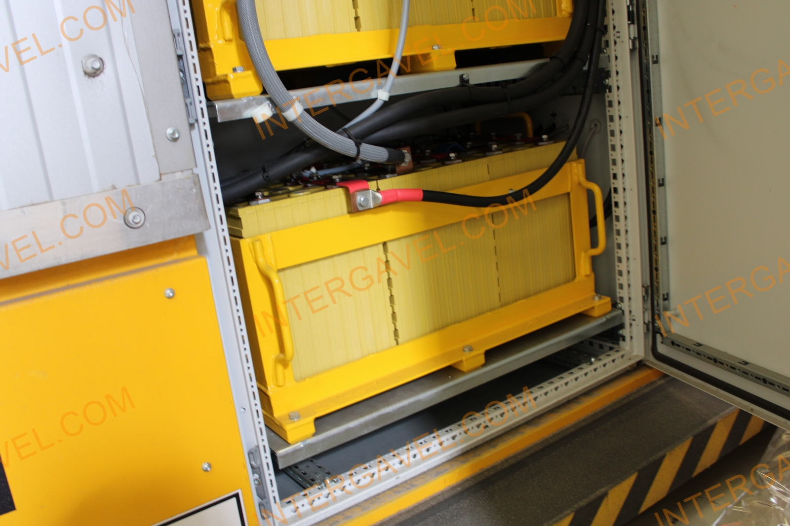 Önjáró milkrun (raklapszállító kocsi) 11