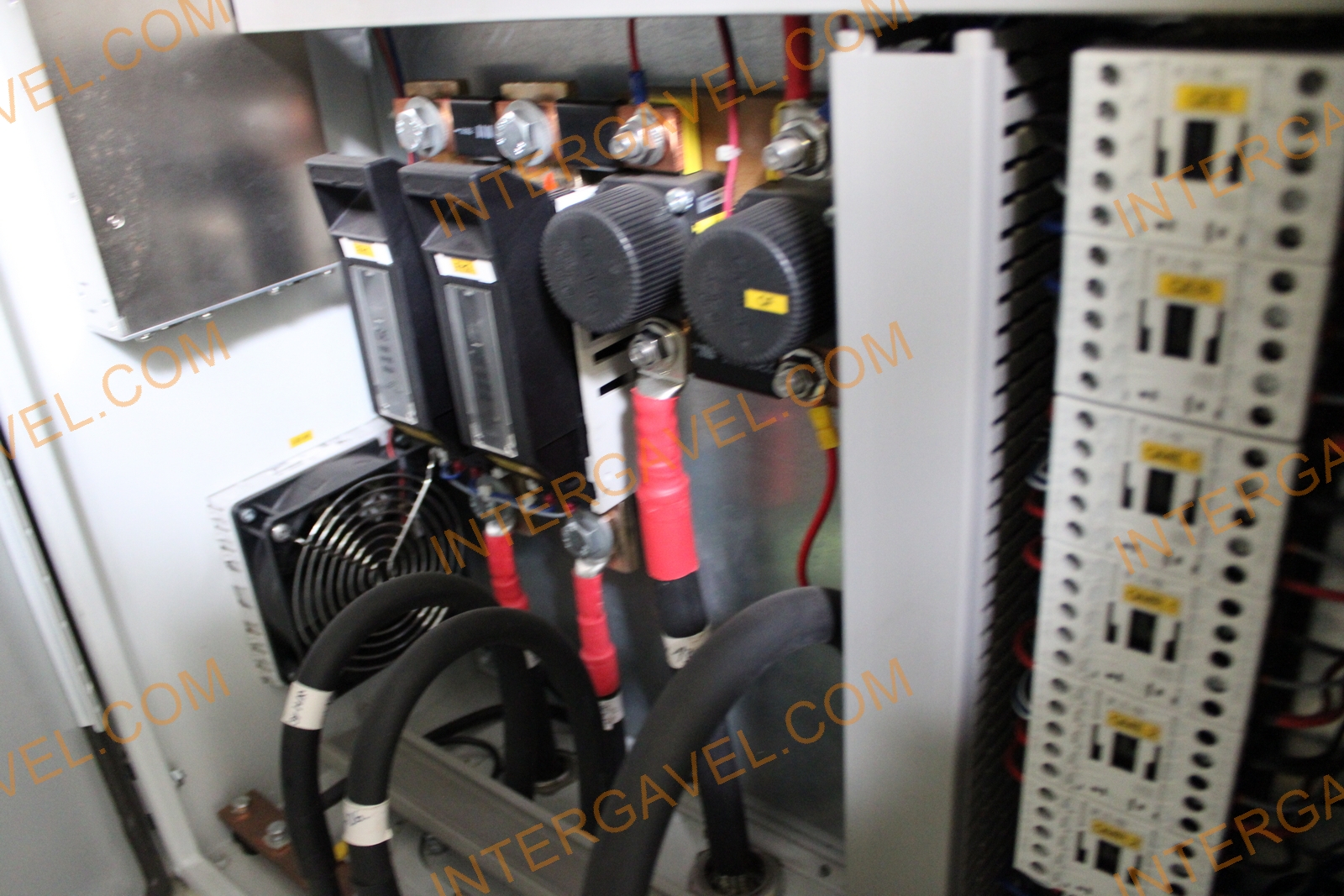 Önjáró milkrun (raklapszállító kocsi) 37