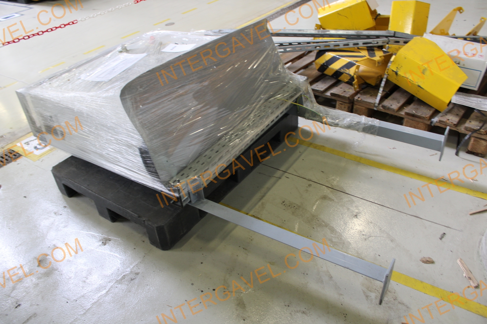 Önjáró milkrun (raklapszállító kocsi) 56