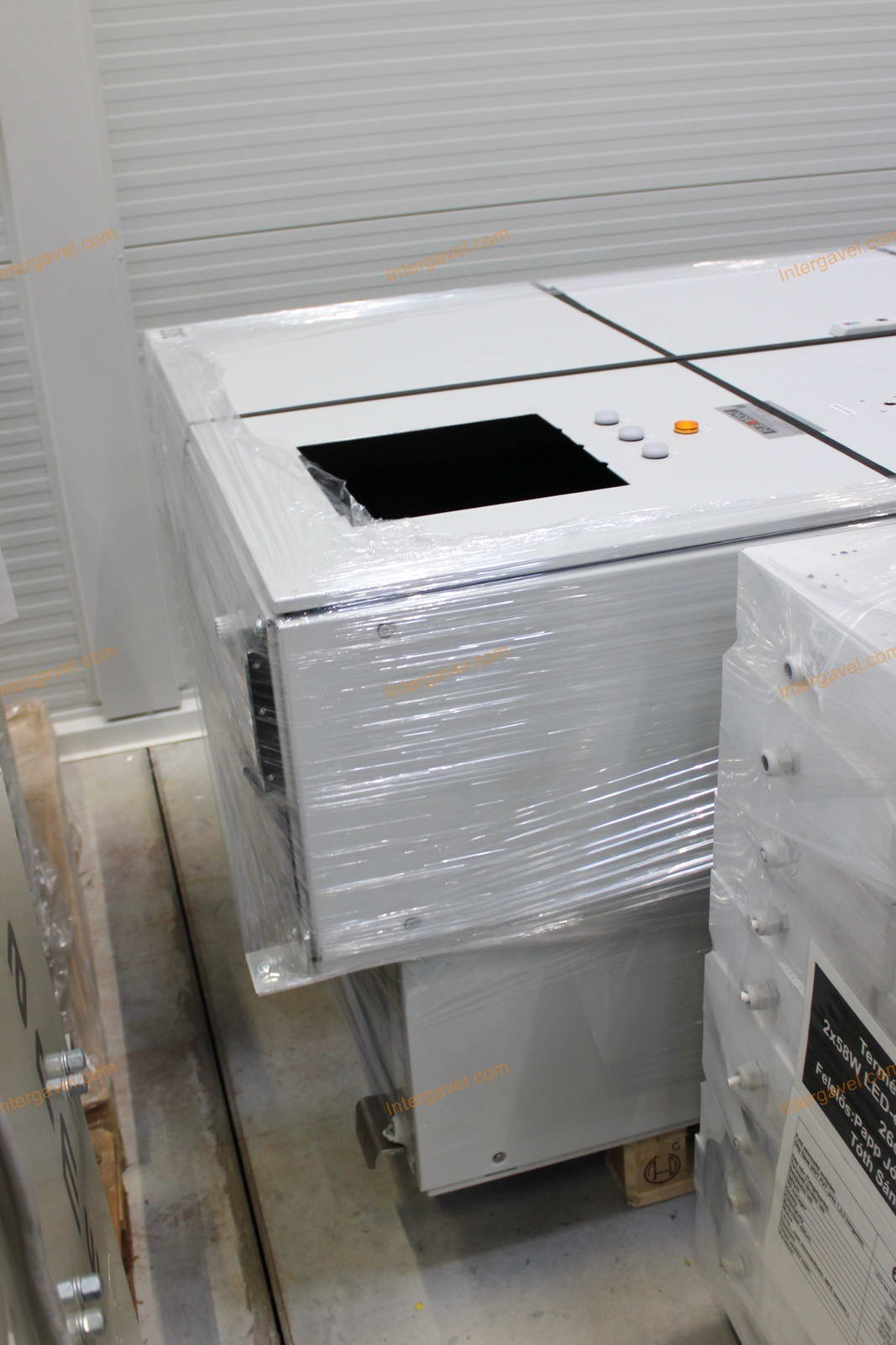 Villamos szekrény - bontott 4