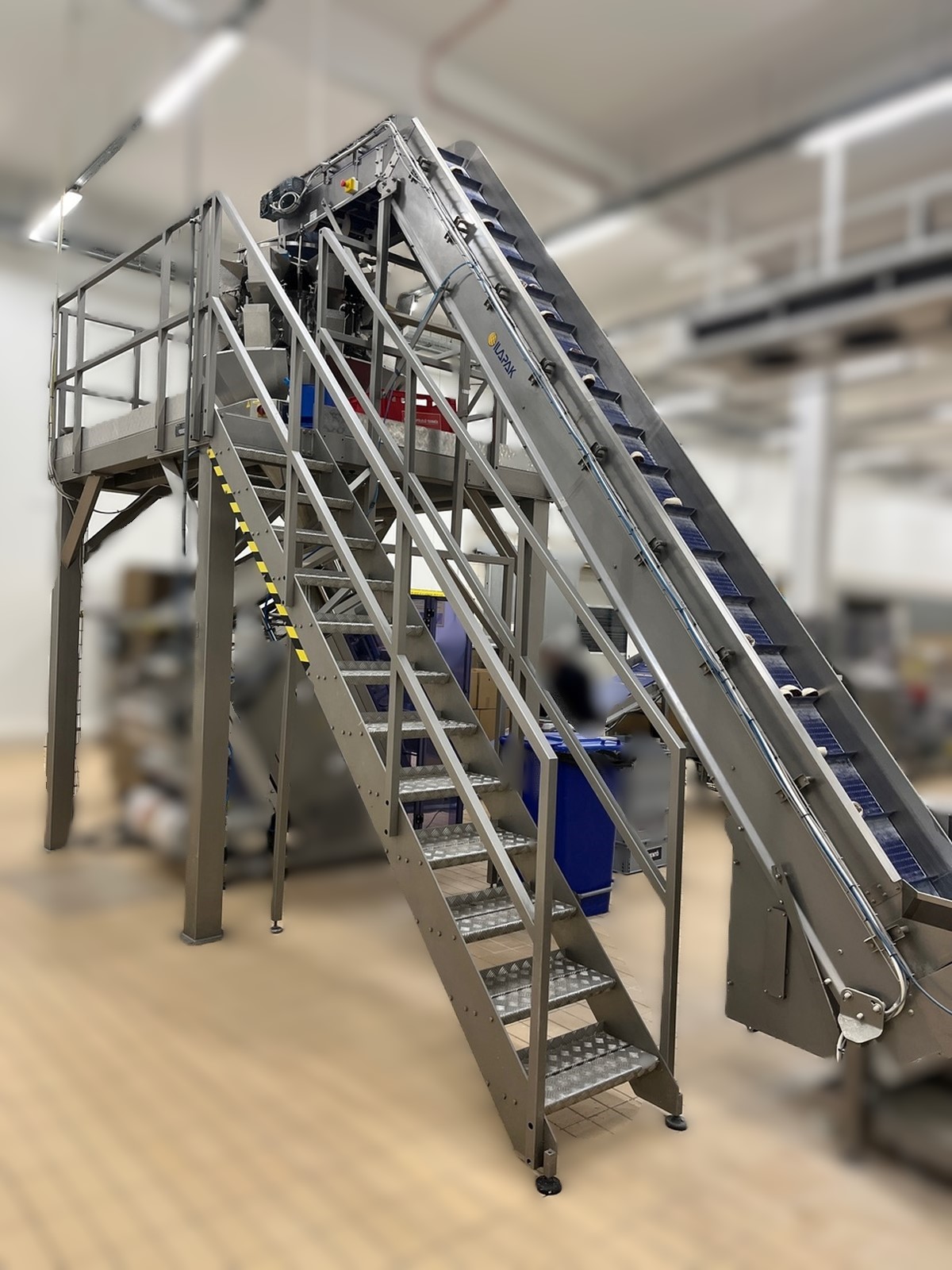 Súlykombinációs mérleg szállítószalagokkal