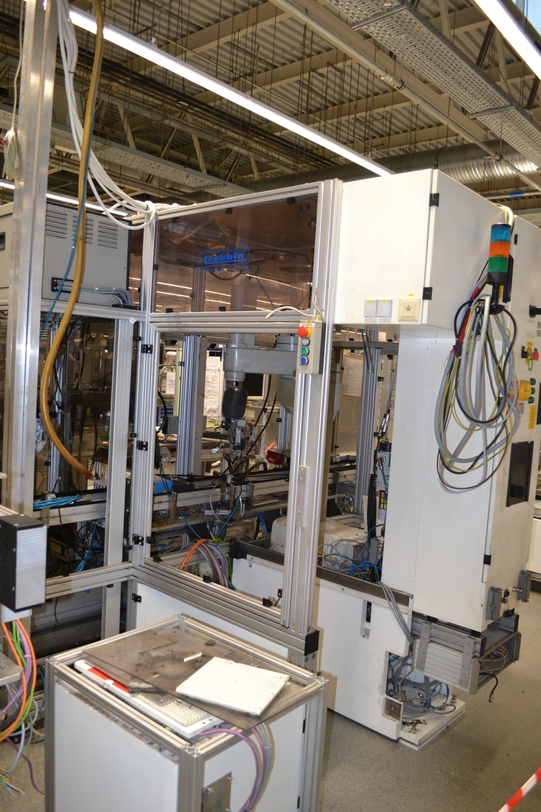 Összeszerelő gépsor 6