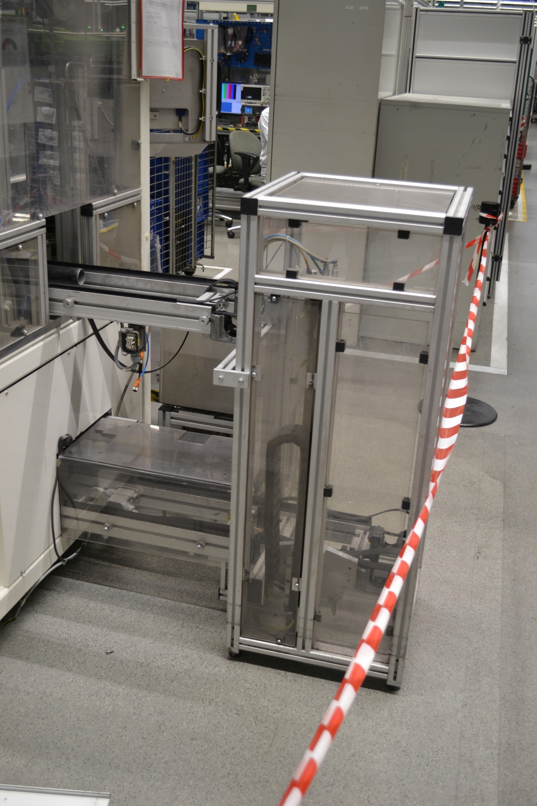 Összeszerelő gépsor 21