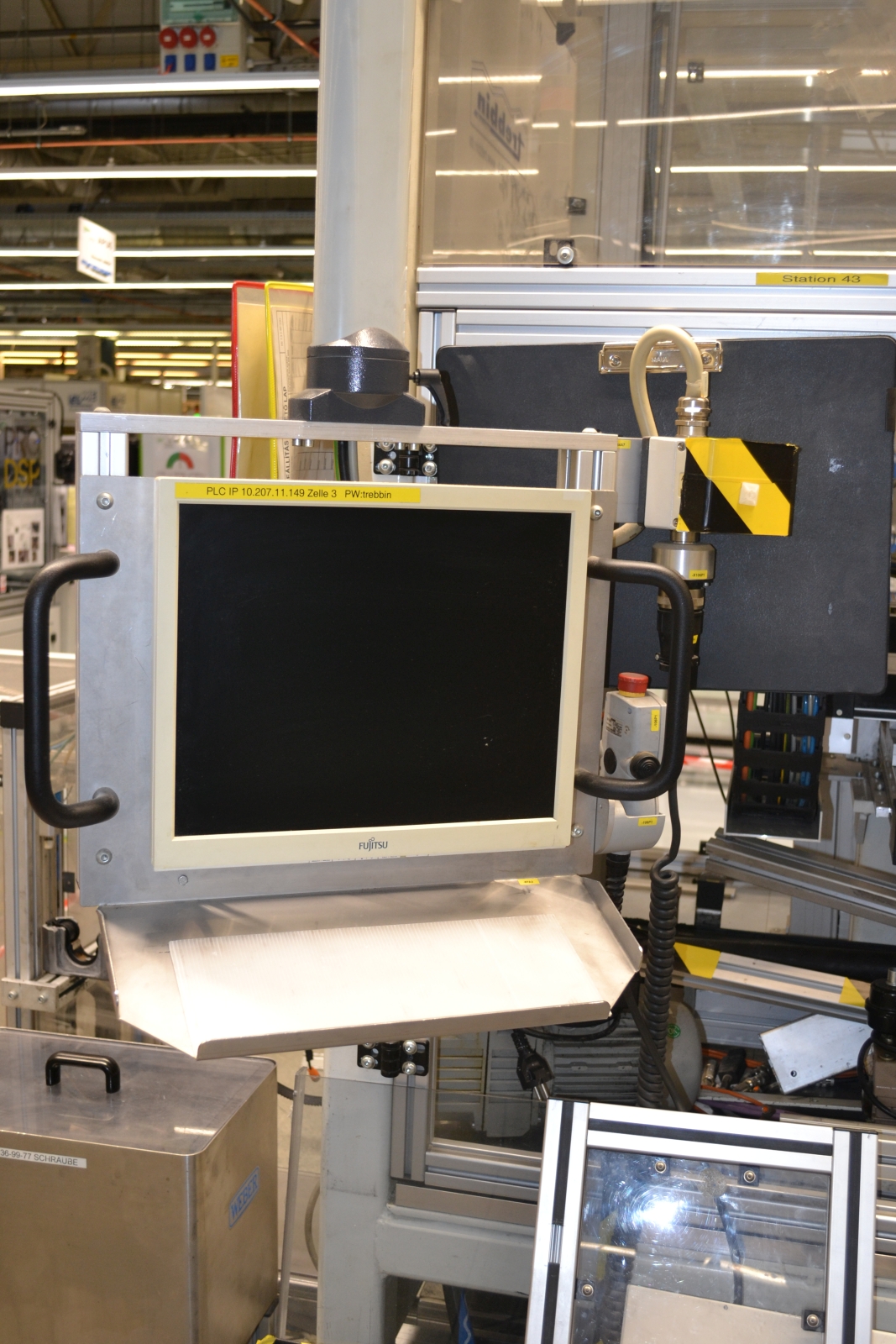 Összeszerelő gépsor 26