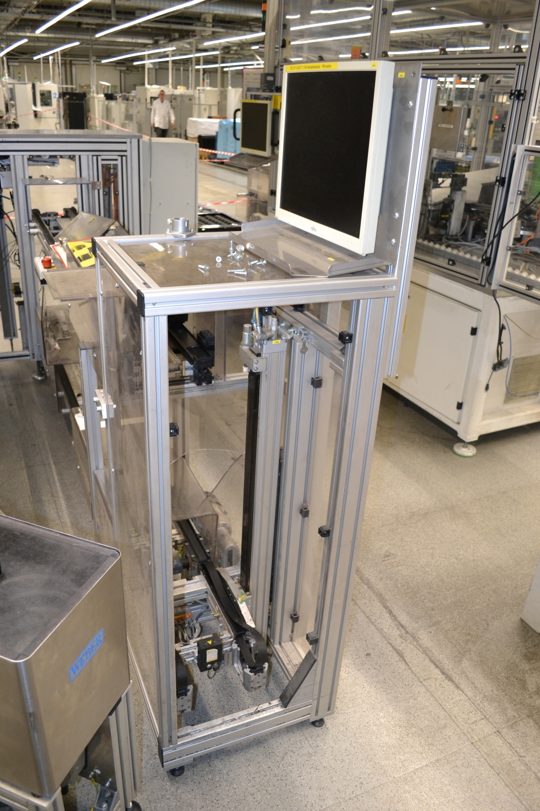 Összeszerelő gépsor 37