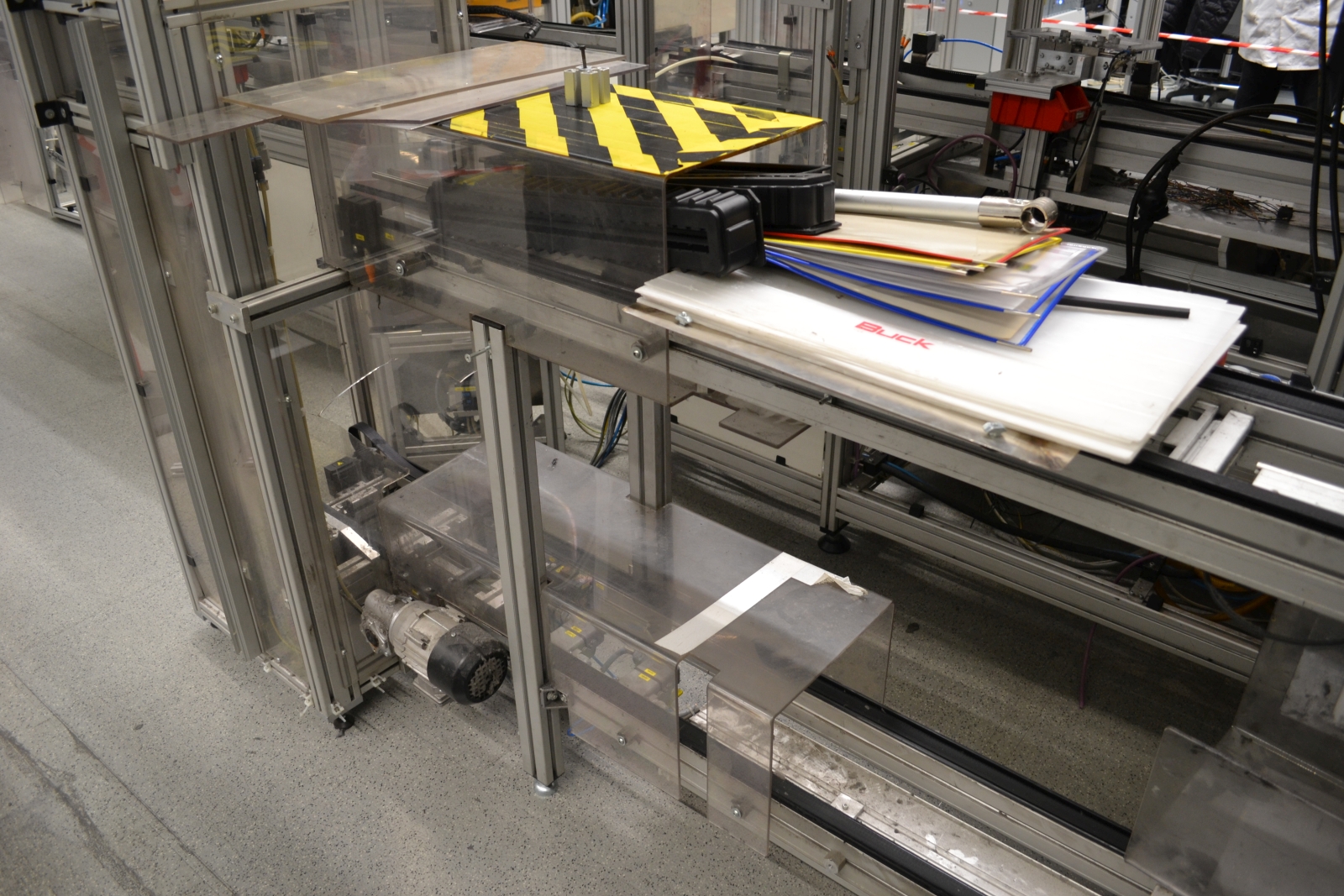 Összeszerelő gépsor 40