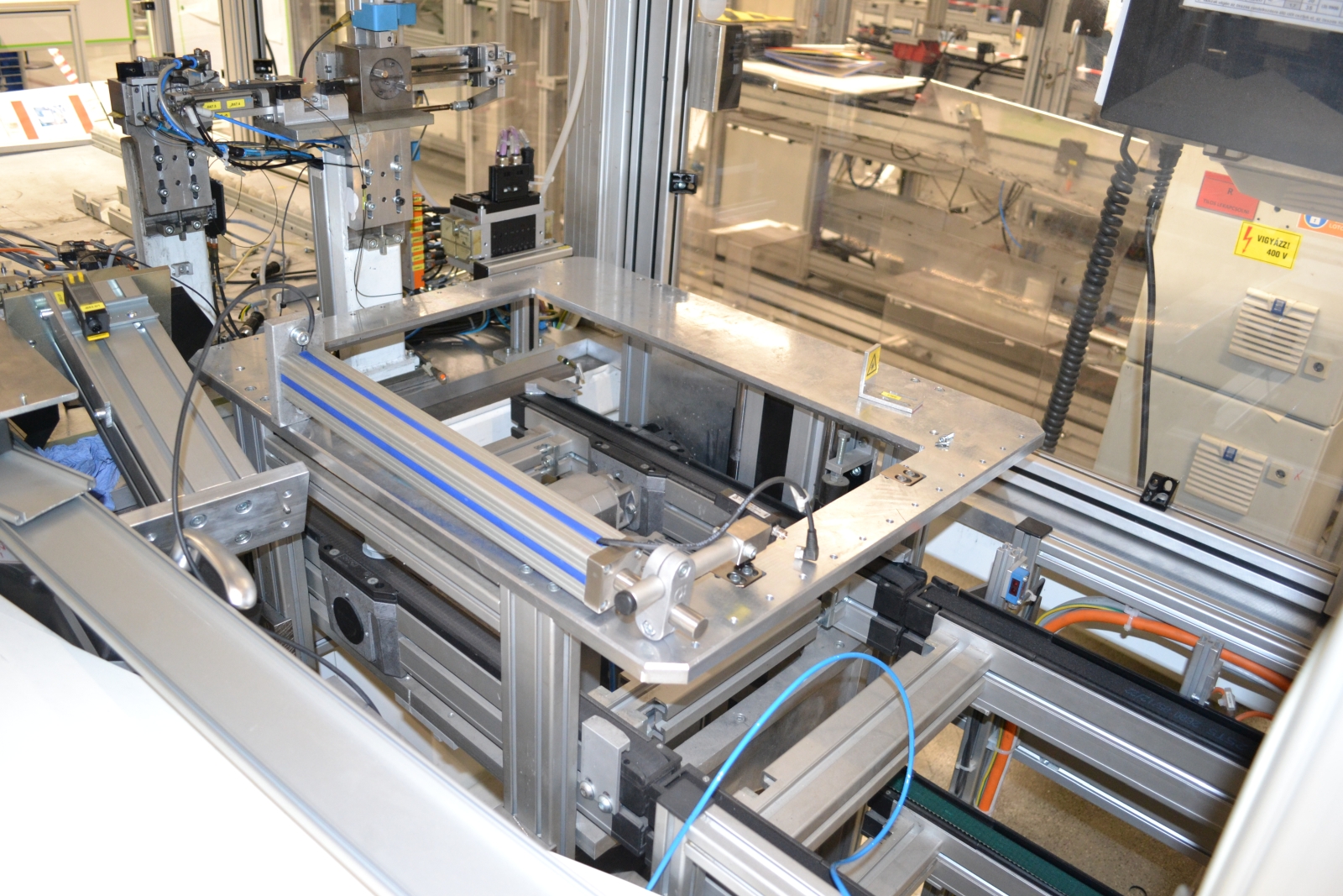 Összeszerelő gépsor 67