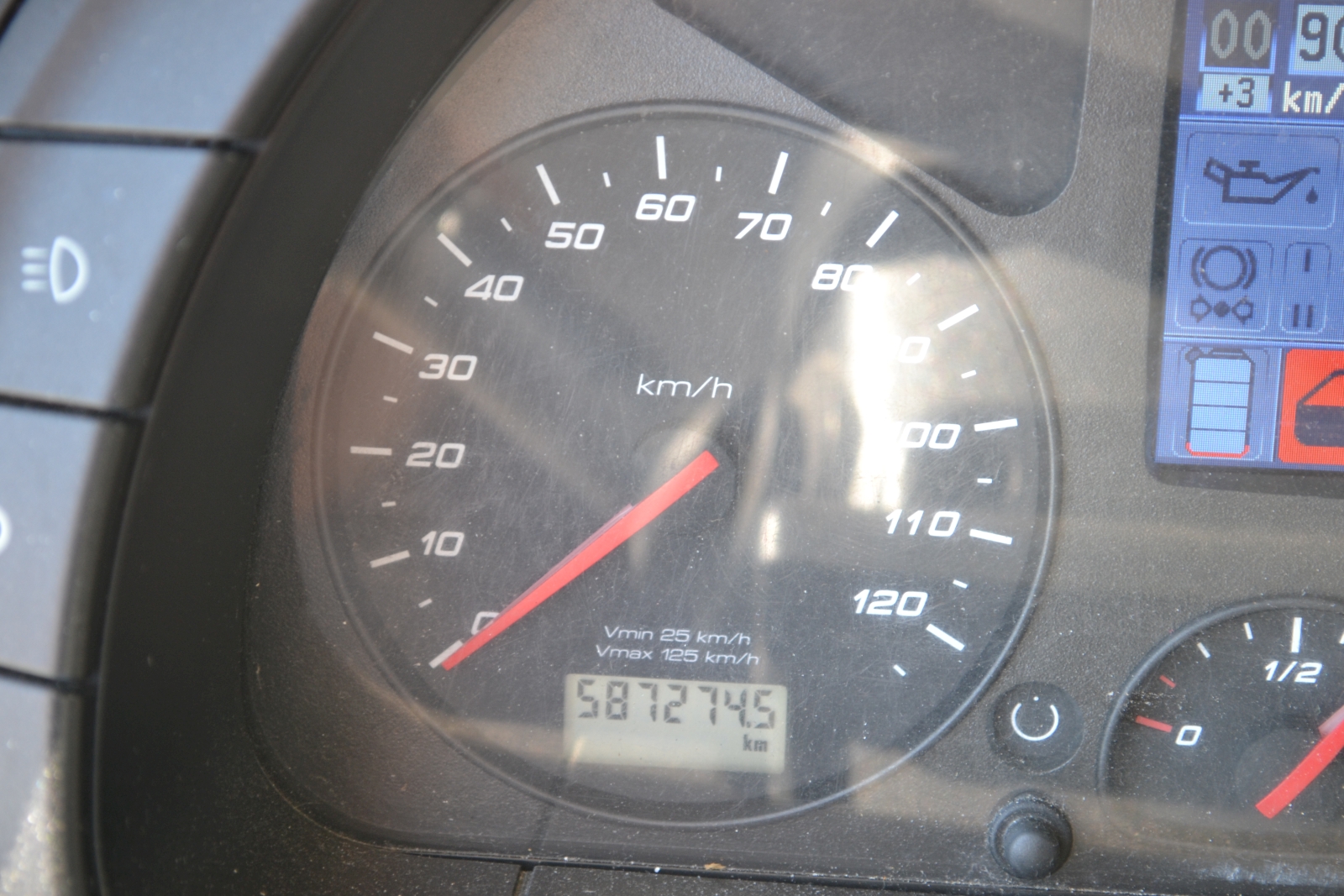 Nyergesvontató és pótkocsi 2