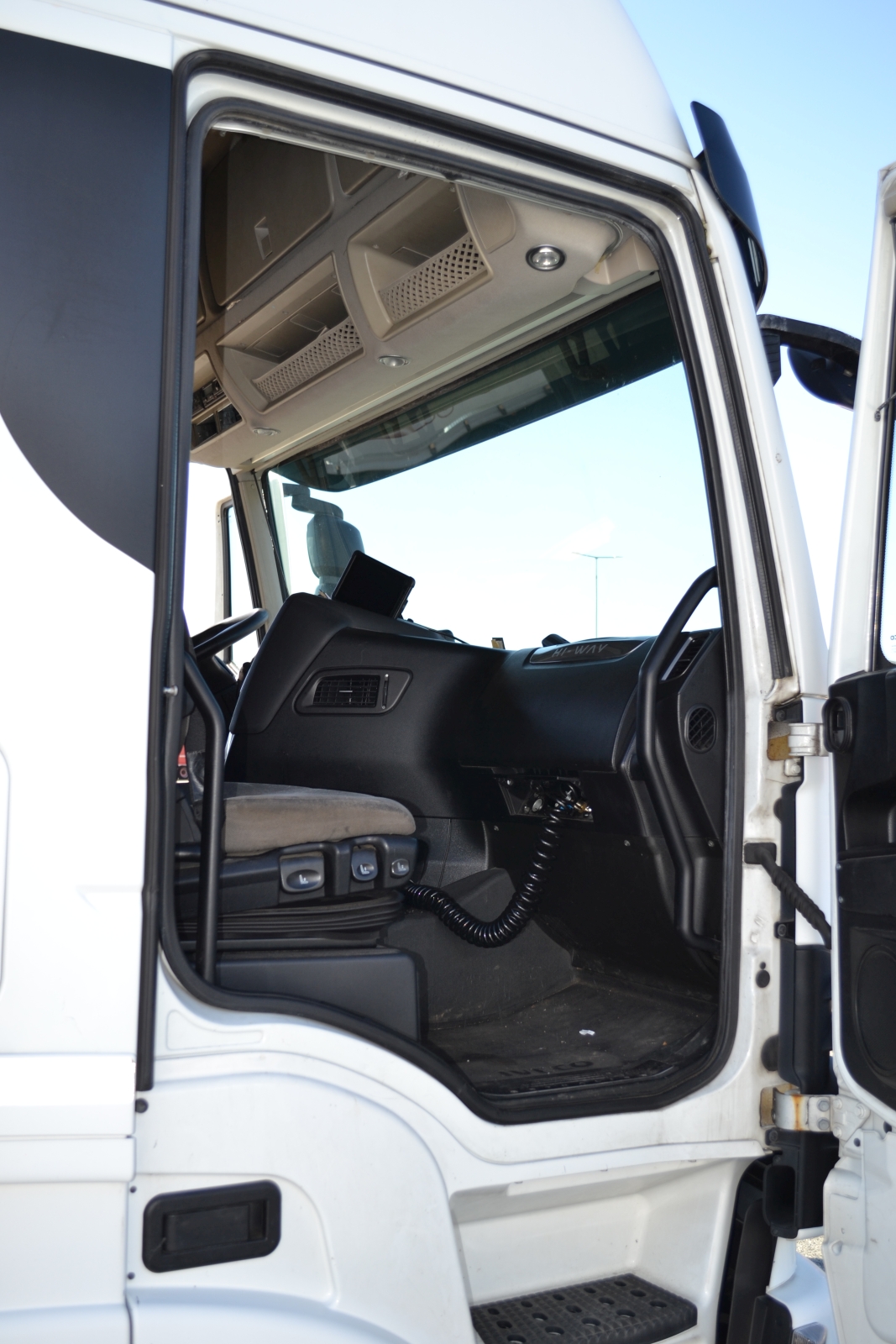 Nyergesvontató és pótkocsi 36