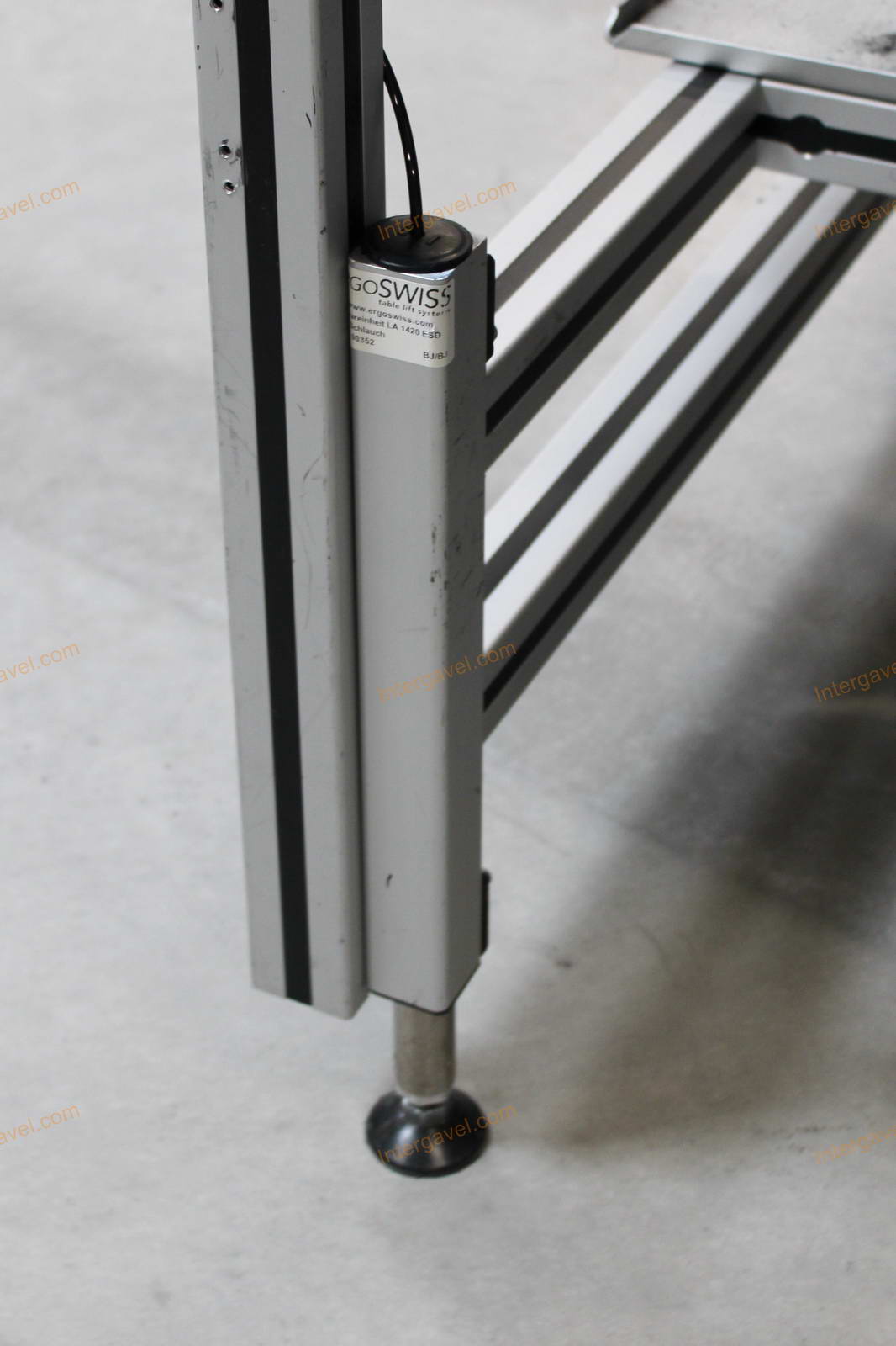 Bontott szerelő munkahely 11