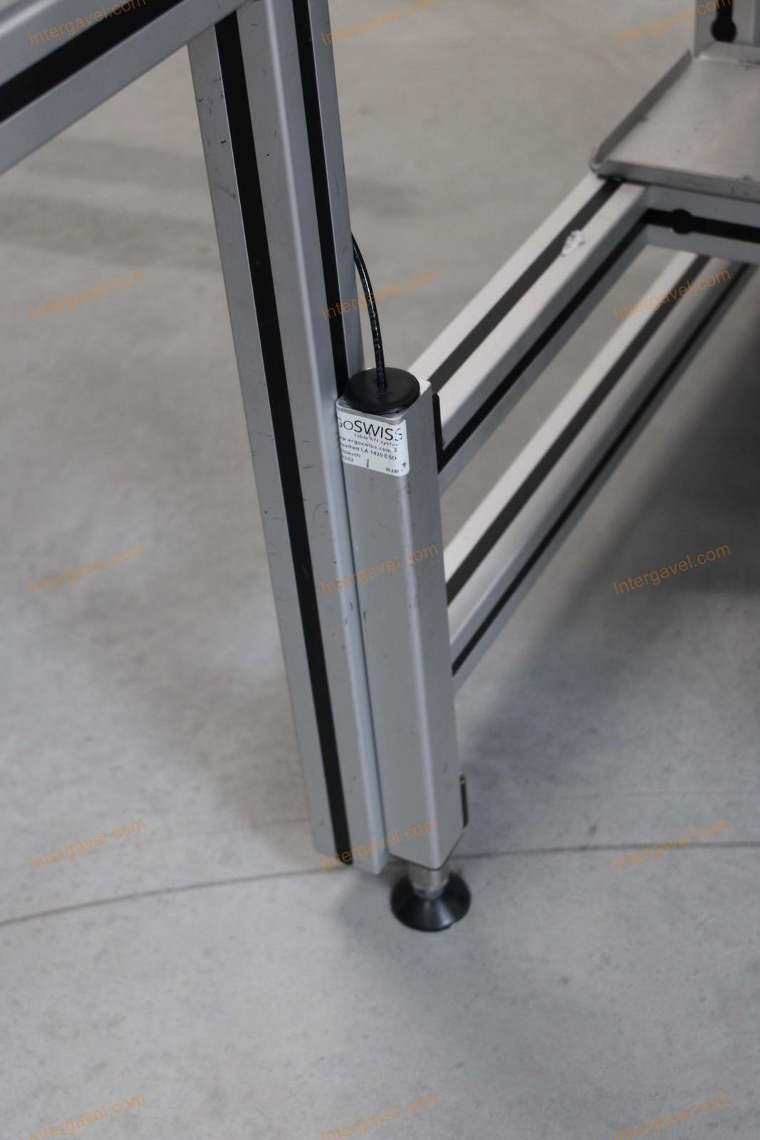 Bontott szerelő munkahely 15