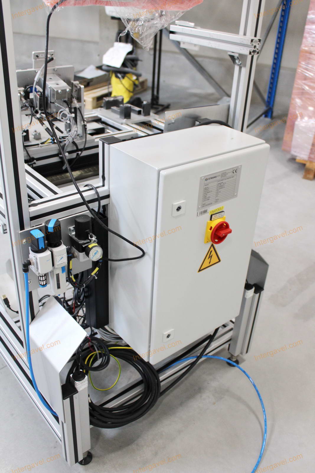 Bontott szerelő munkahely 17