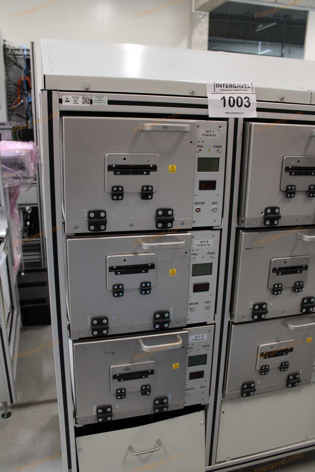 Bontott teszt szekrény 2