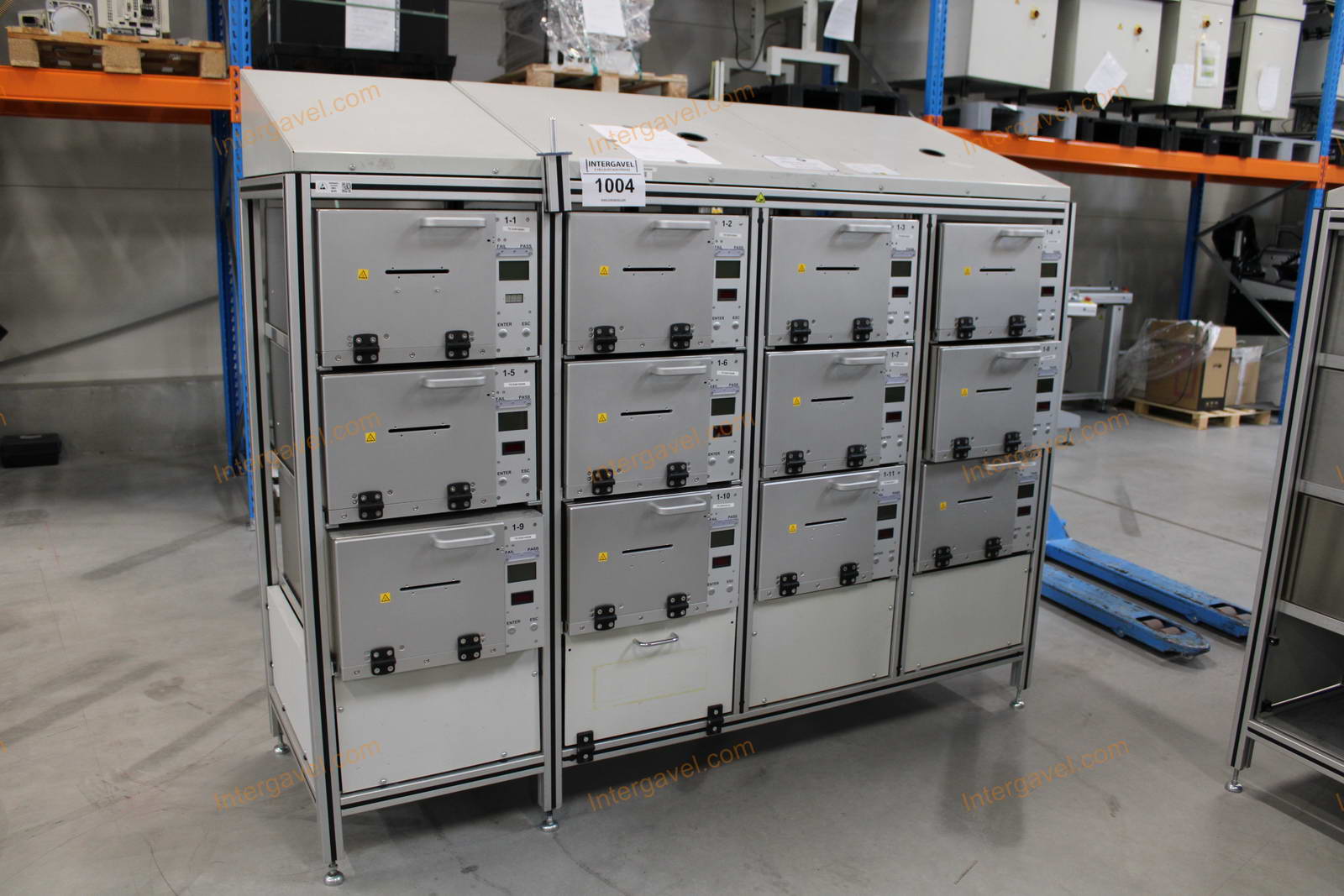 Bontott teszt szekrény 1