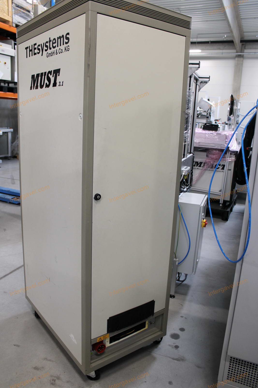 Bontott teszt szekrény 4