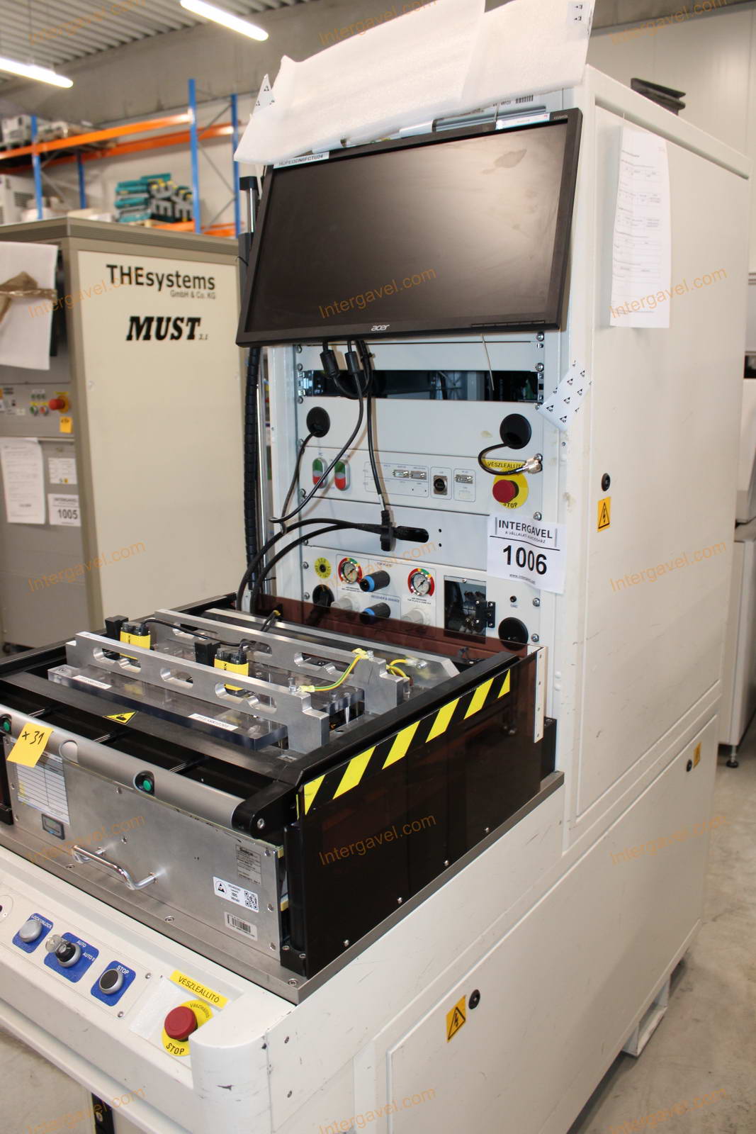 Bontott teszt szekrény 2