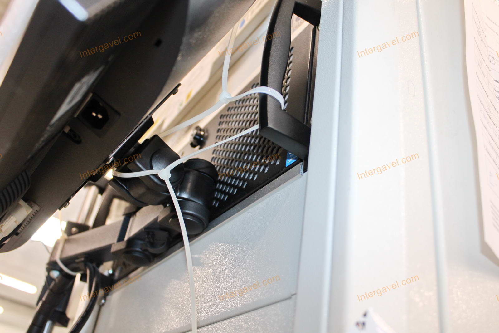 Bontott teszt szekrény 4