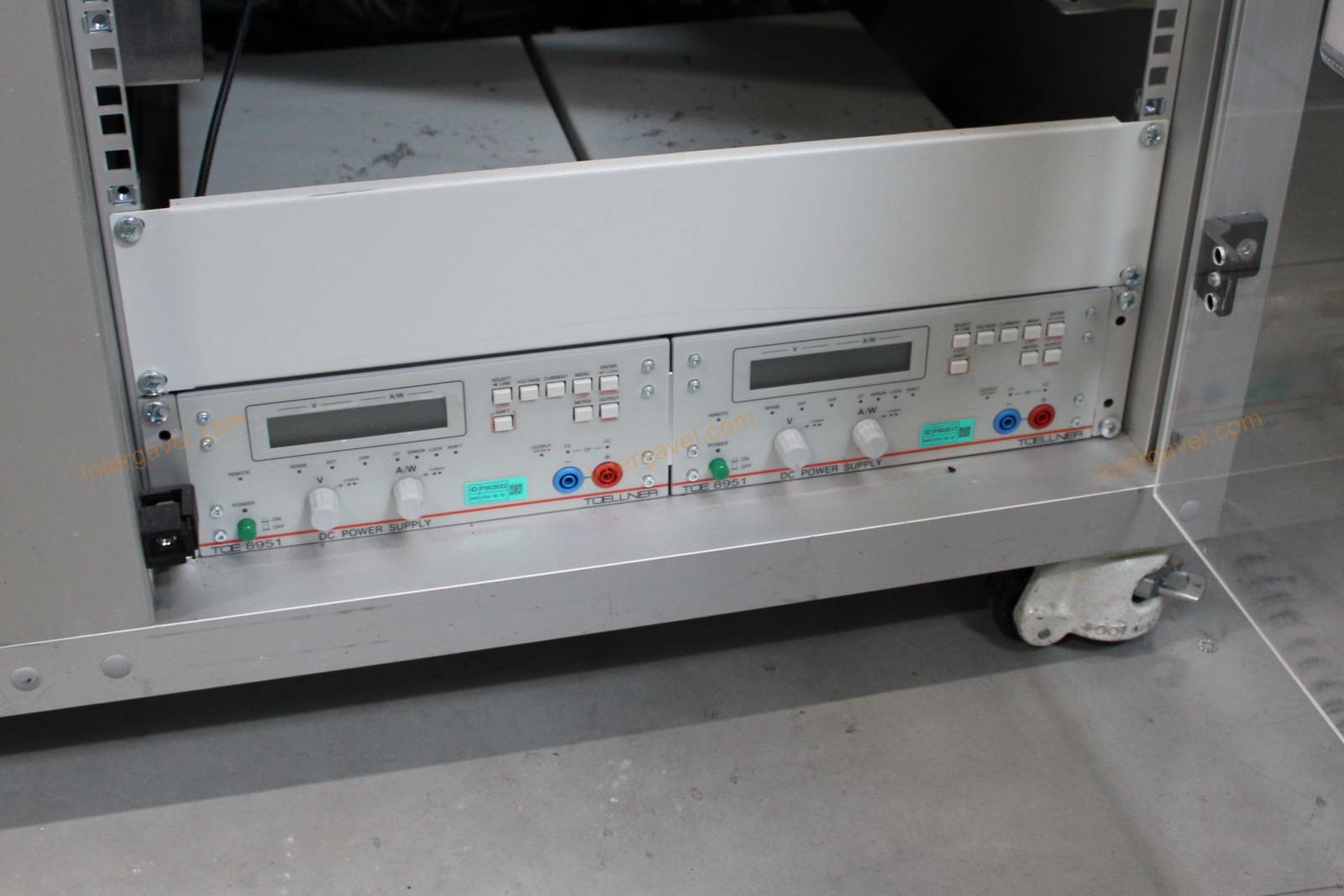 Bontott teszt munkahely 3