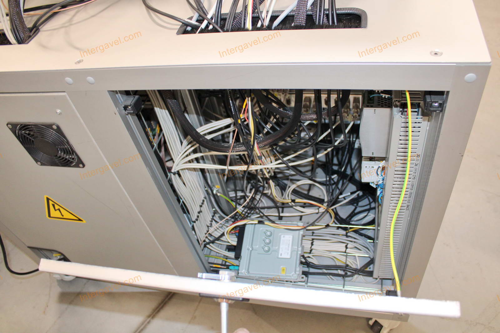 Bontott teszt munkahely 9