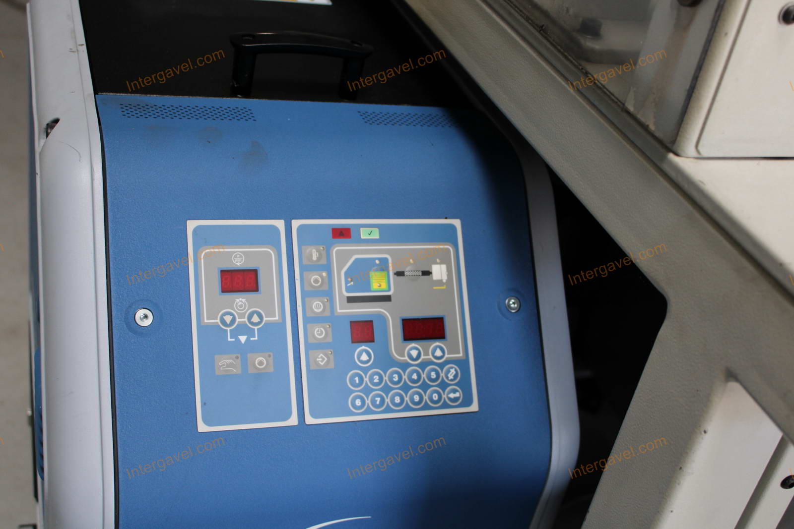 Bontott szerelő célgép 9