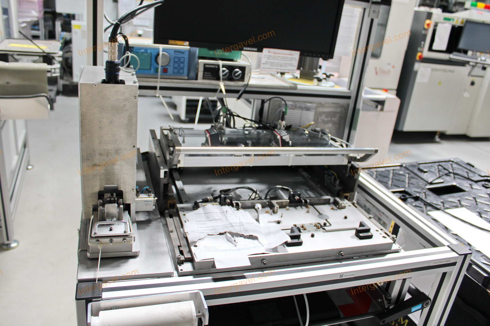 Bontott szerelő munkahely 3